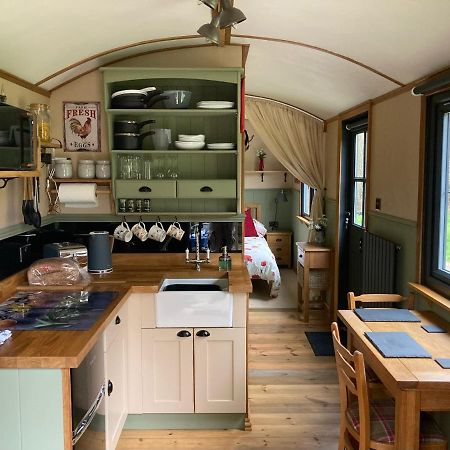 Brook The Shepherd Hut Saltash Zewnętrze zdjęcie